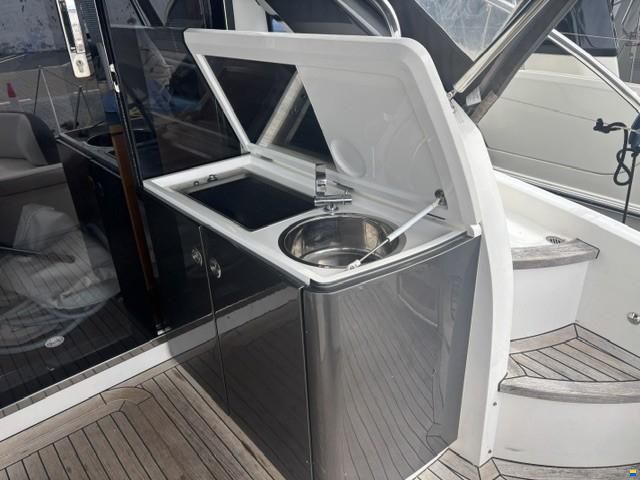 Princess V 48