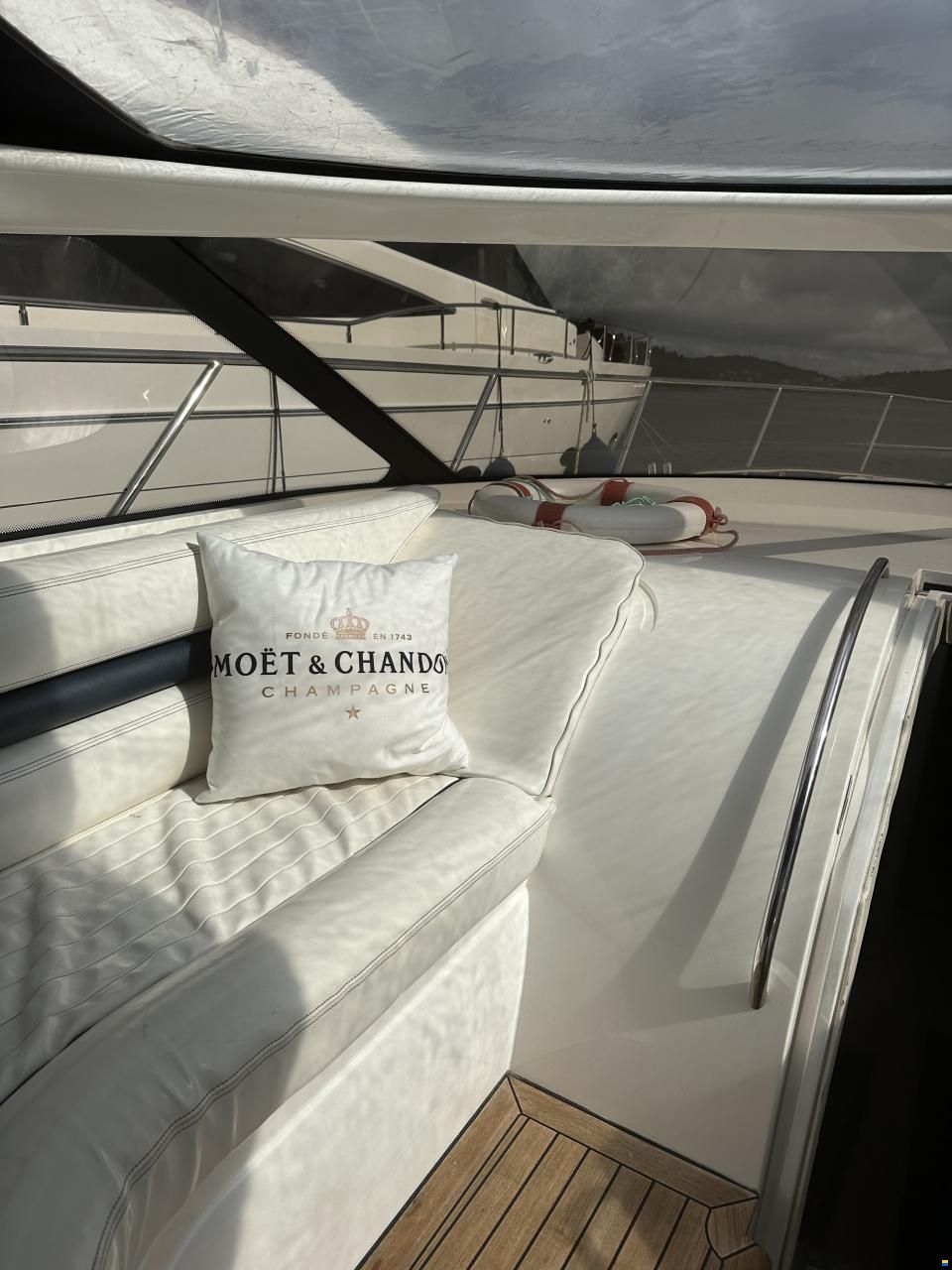 Princess Yachts V50 D12
