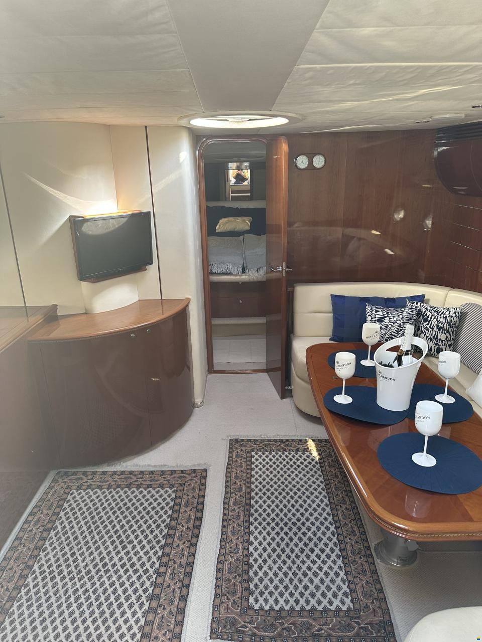 Princess Yachts V50 D12
