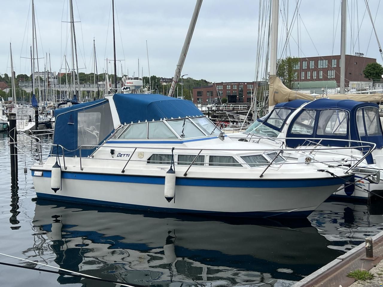 Marex 27 Sun Cruiser