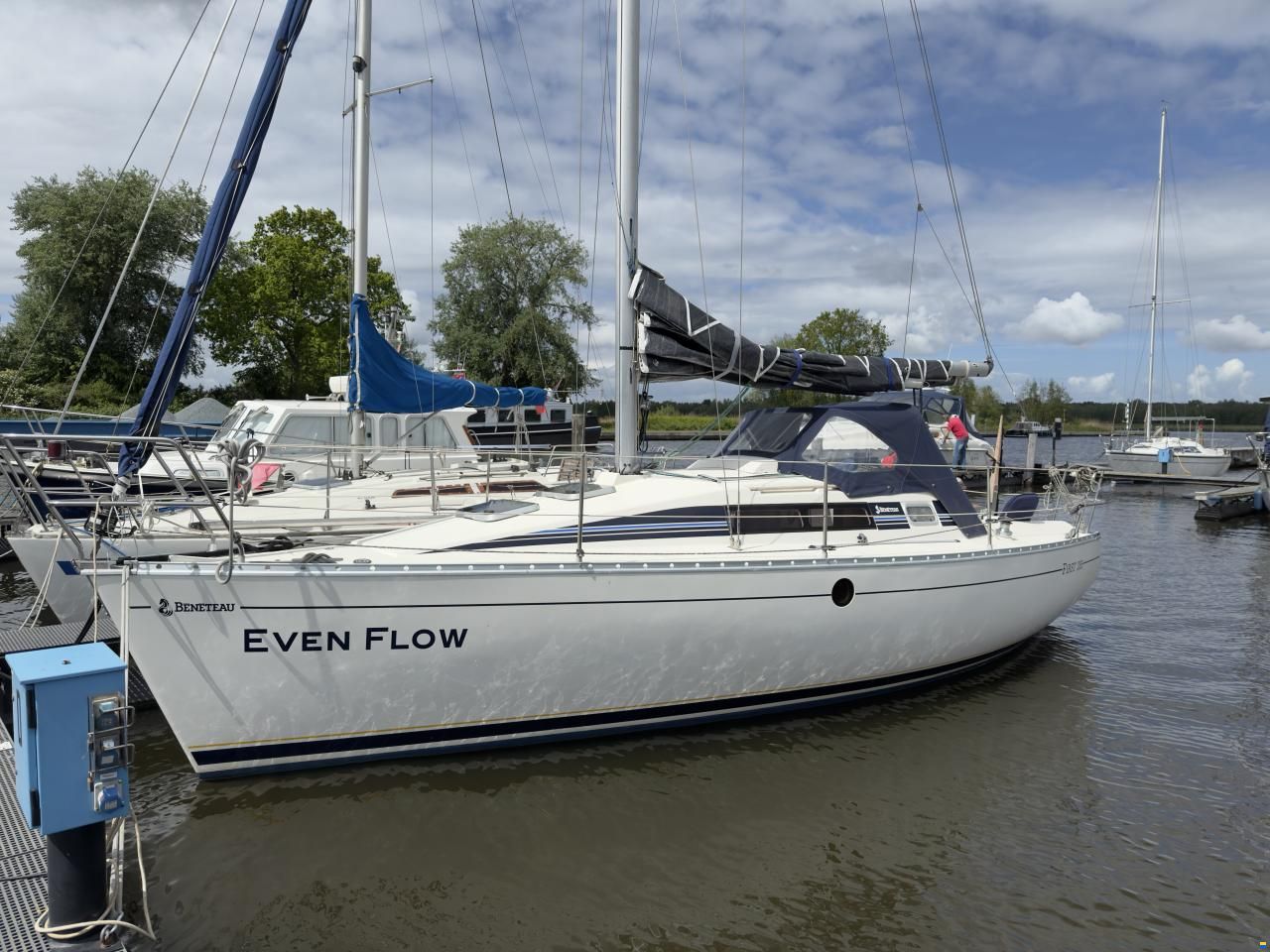 Beneteau First 285