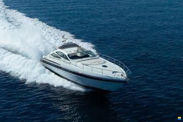 Pershing 52'