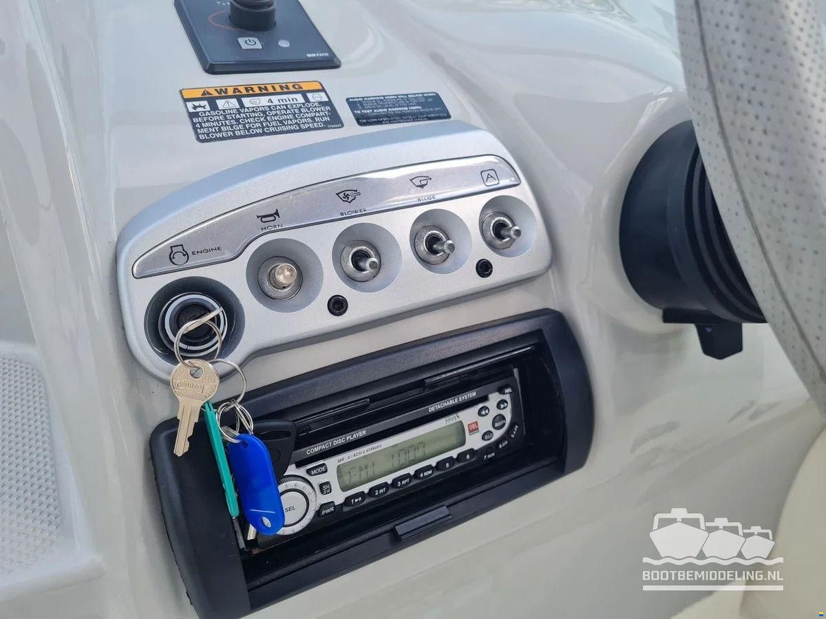Maxum 2400 SC3