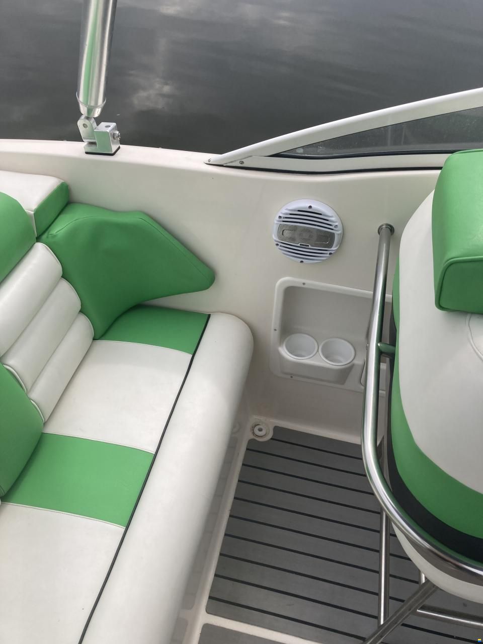 Rinker Captiva 262 SS