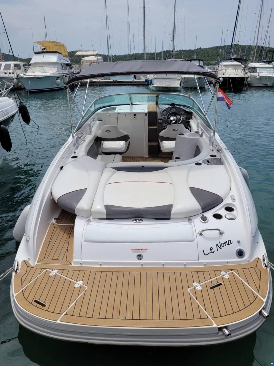 Rinker 246 CC