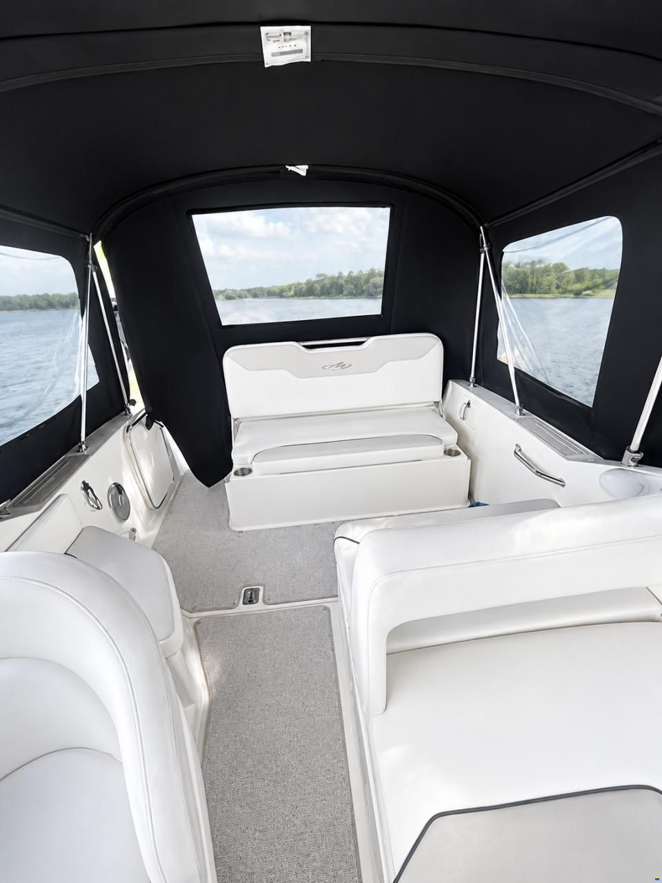 Sea Ray 255 Sundancer