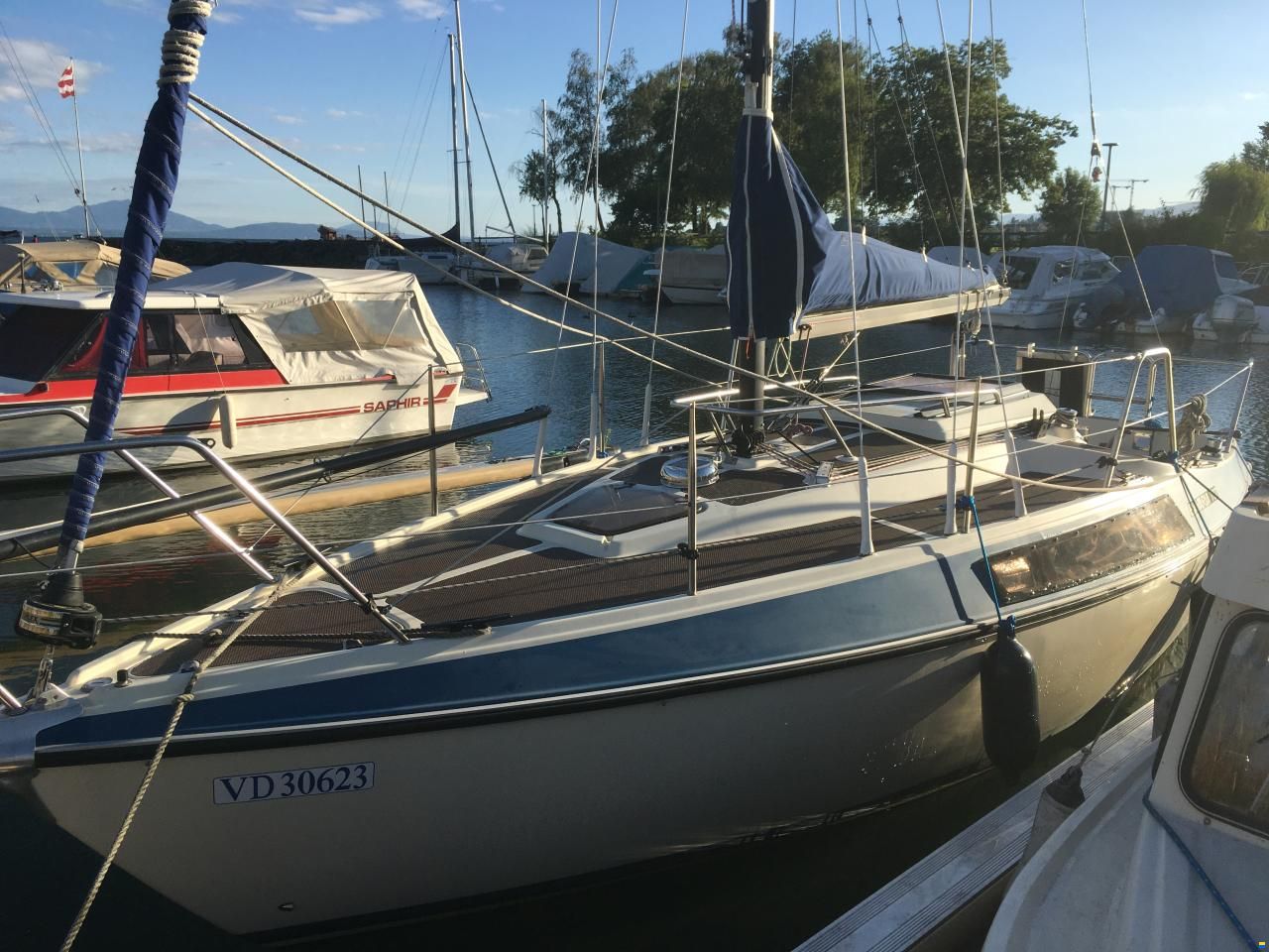 Pour Bavaria 707 ou similaires