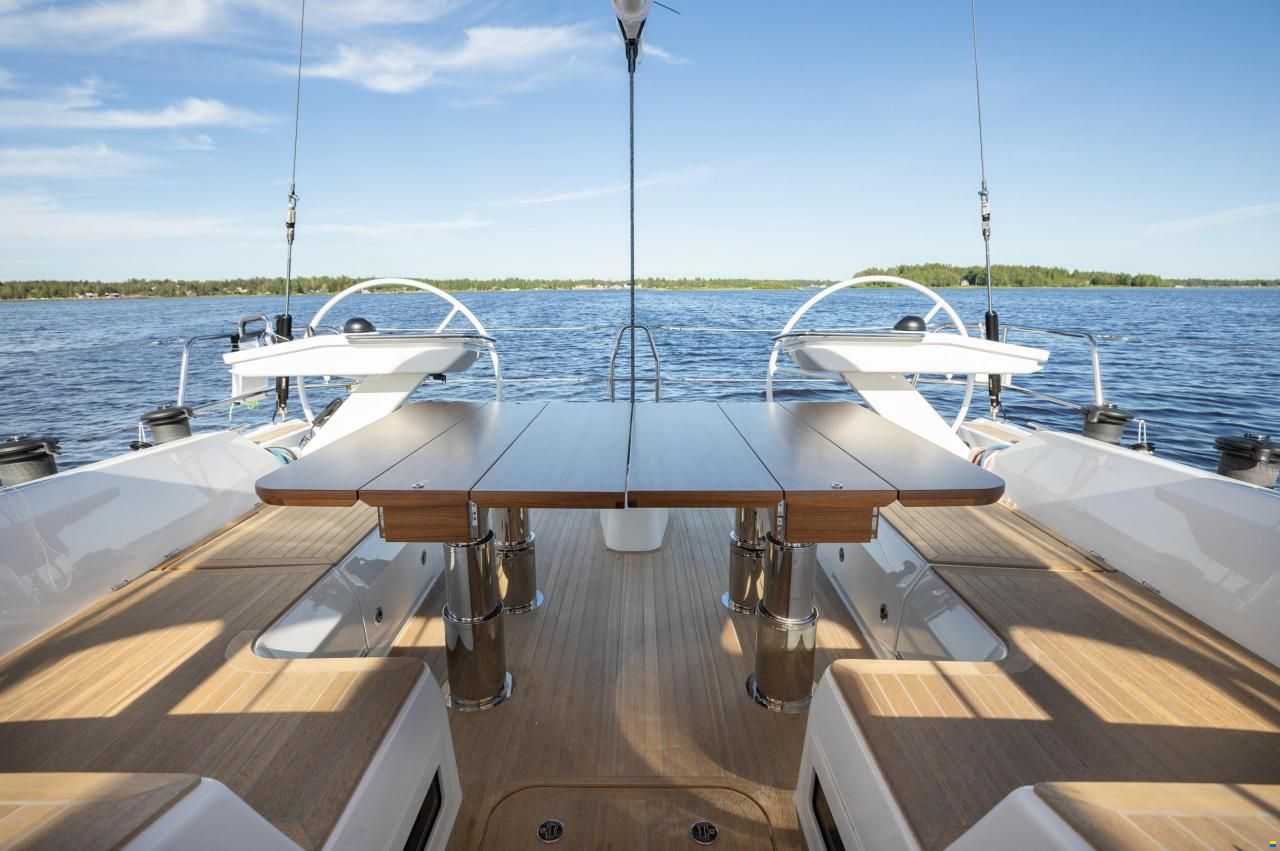 Nautors Swan Swan 55