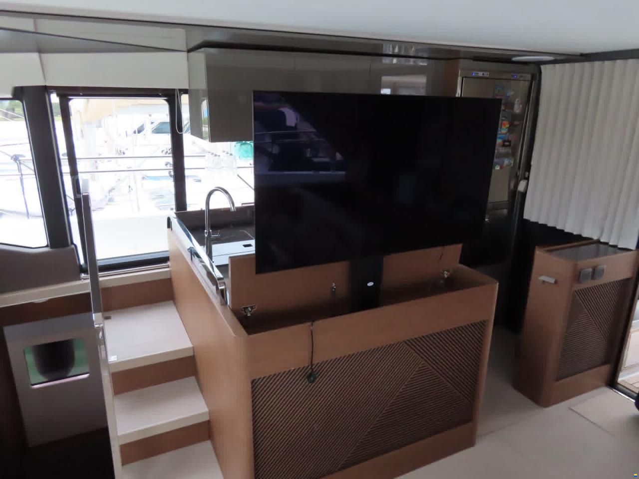 Prestige M48