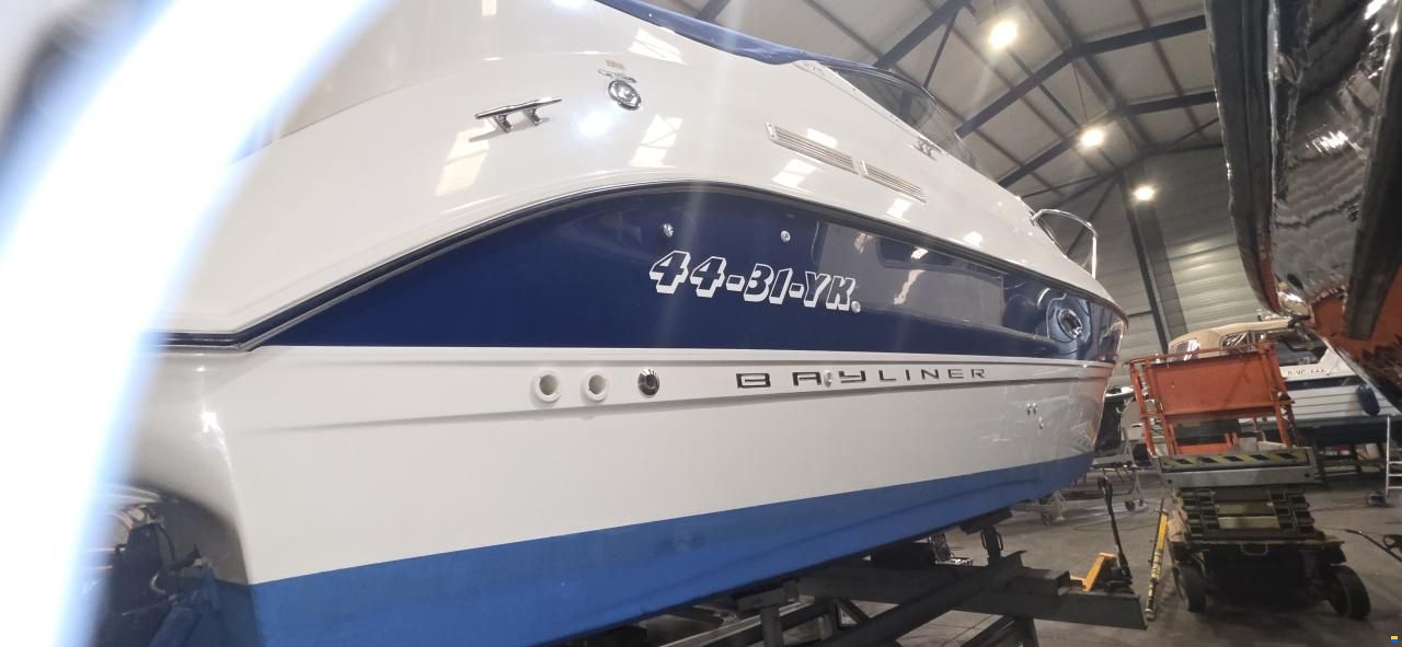 Bayliner 275  BL