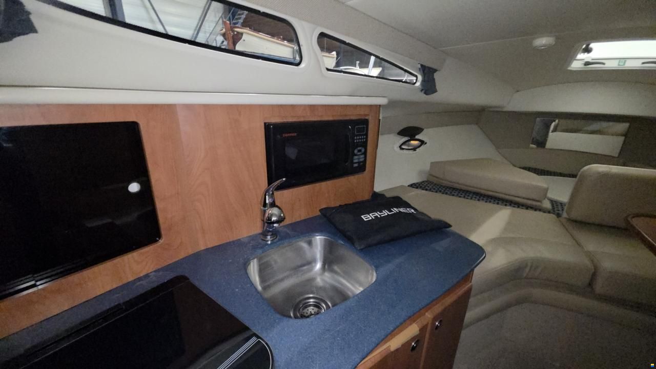 Bayliner 275  BL