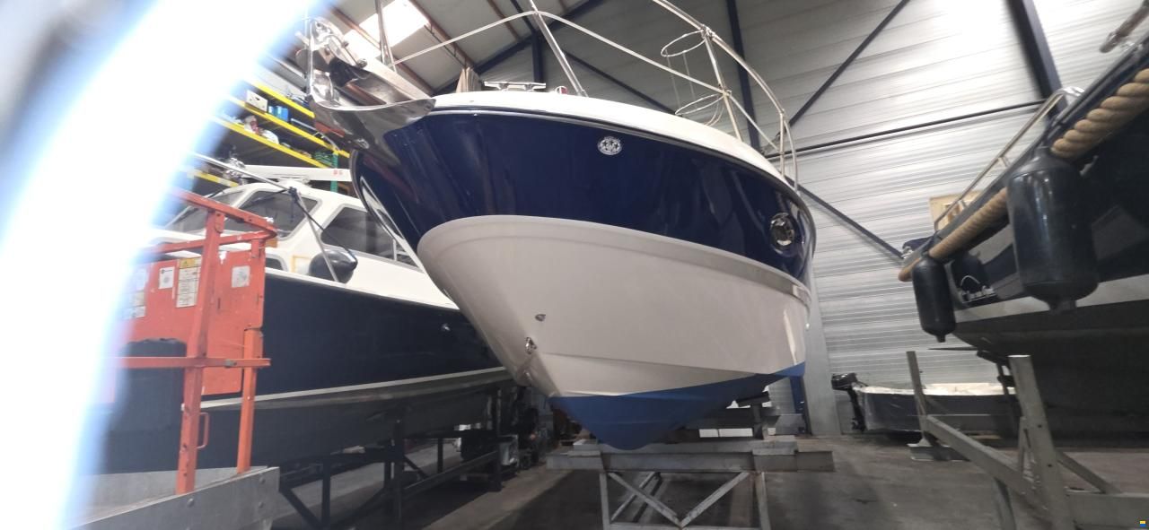 Bayliner 275  BL