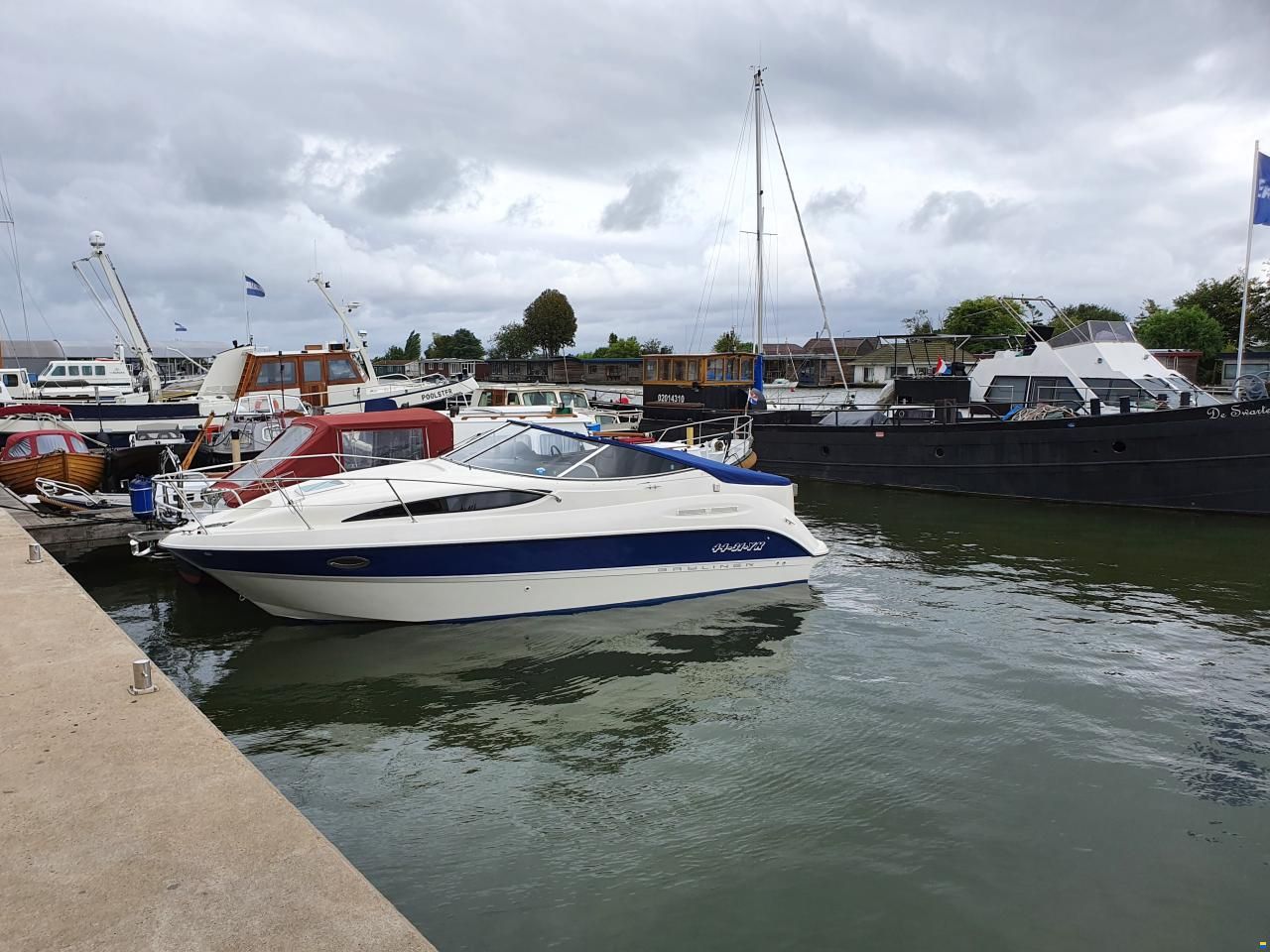 Bayliner 275  BL