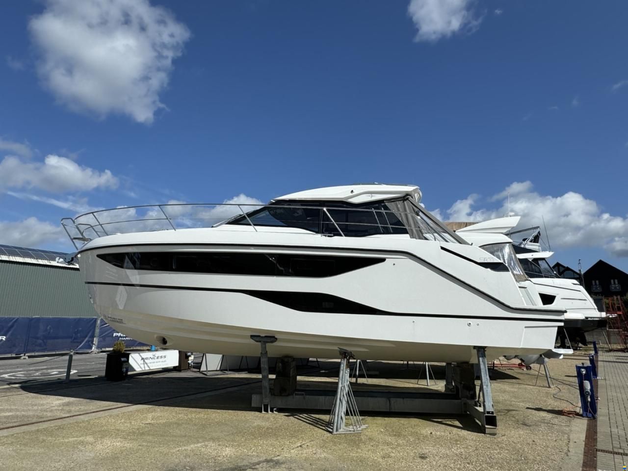 Bavaria SR35