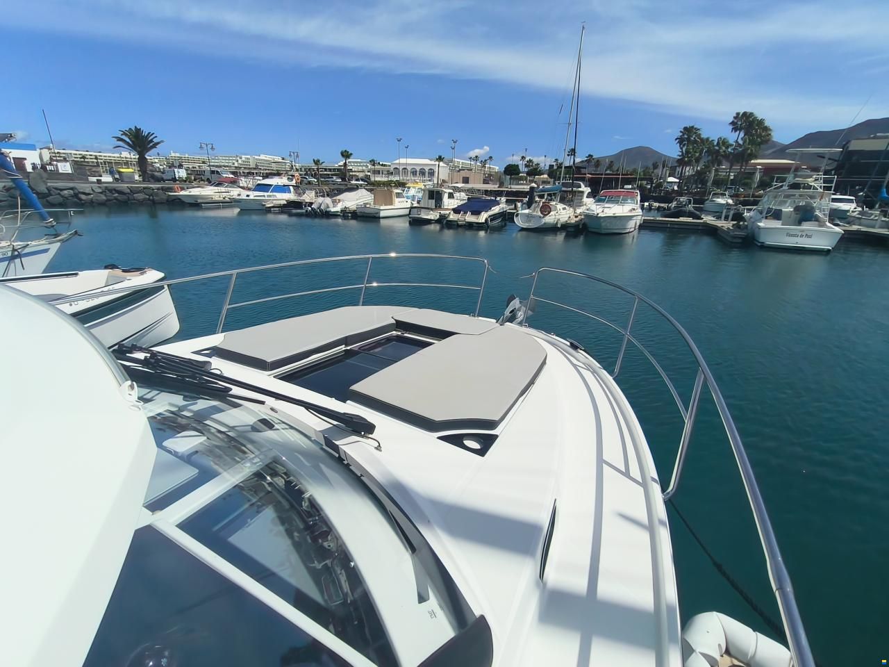 Jeanneau Merry Fisher 1095 Flybridge