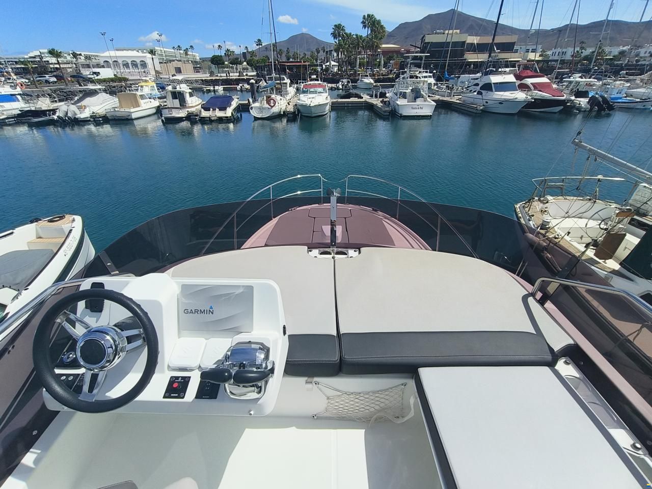 Jeanneau Merry Fisher 1095 Flybridge