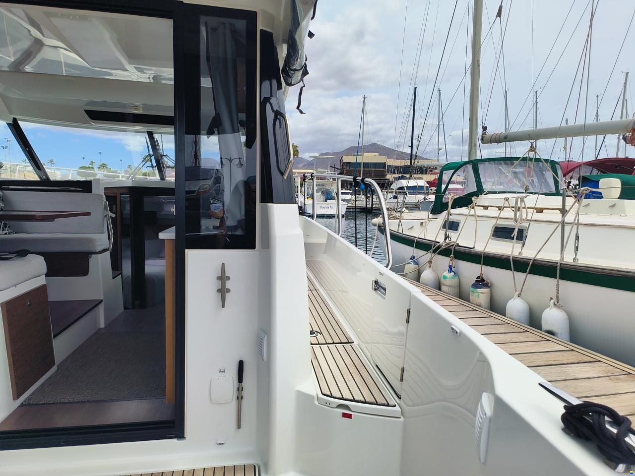 Jeanneau Merry Fisher 1095 Flybridge