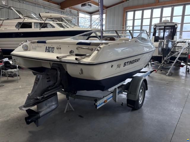 Stingray 180 RX Bowrider, Bj. 2005  Berlin bei Ya