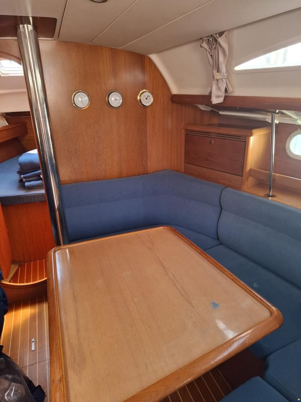 Jeanneau Sun Odyssey 37