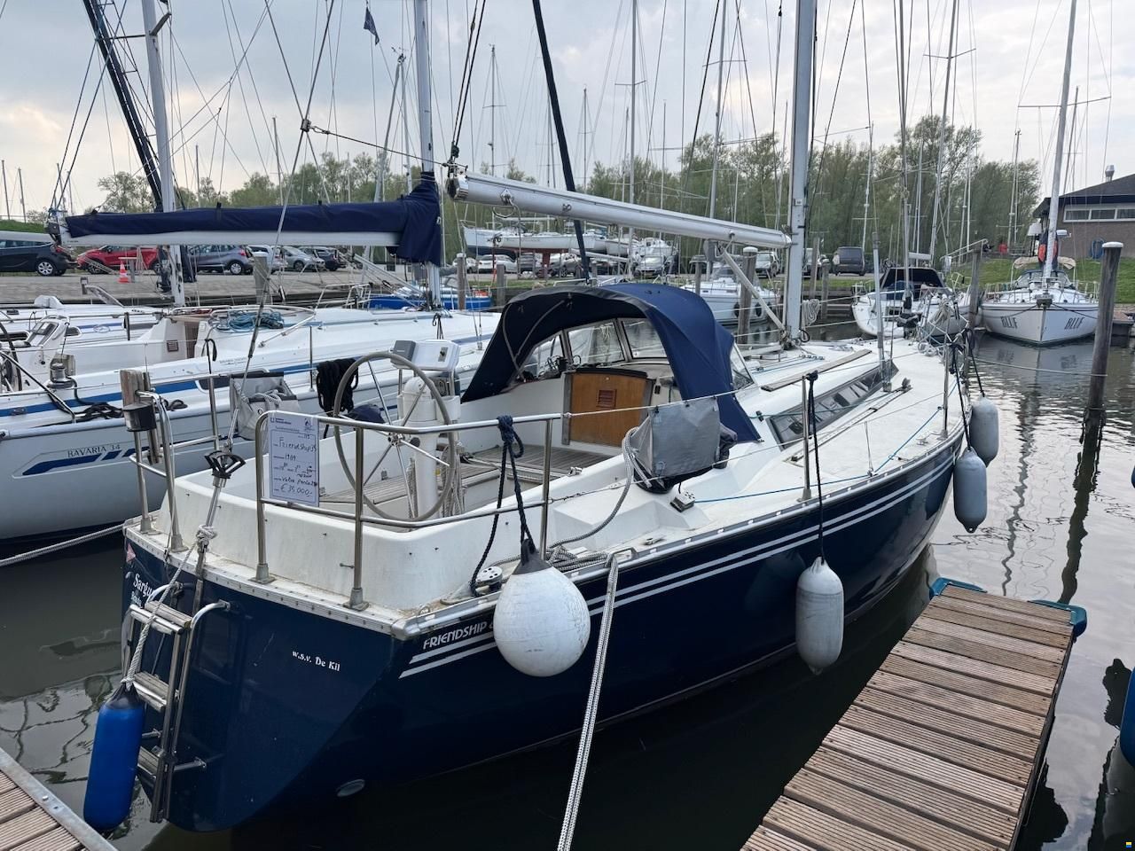 Friendship 35