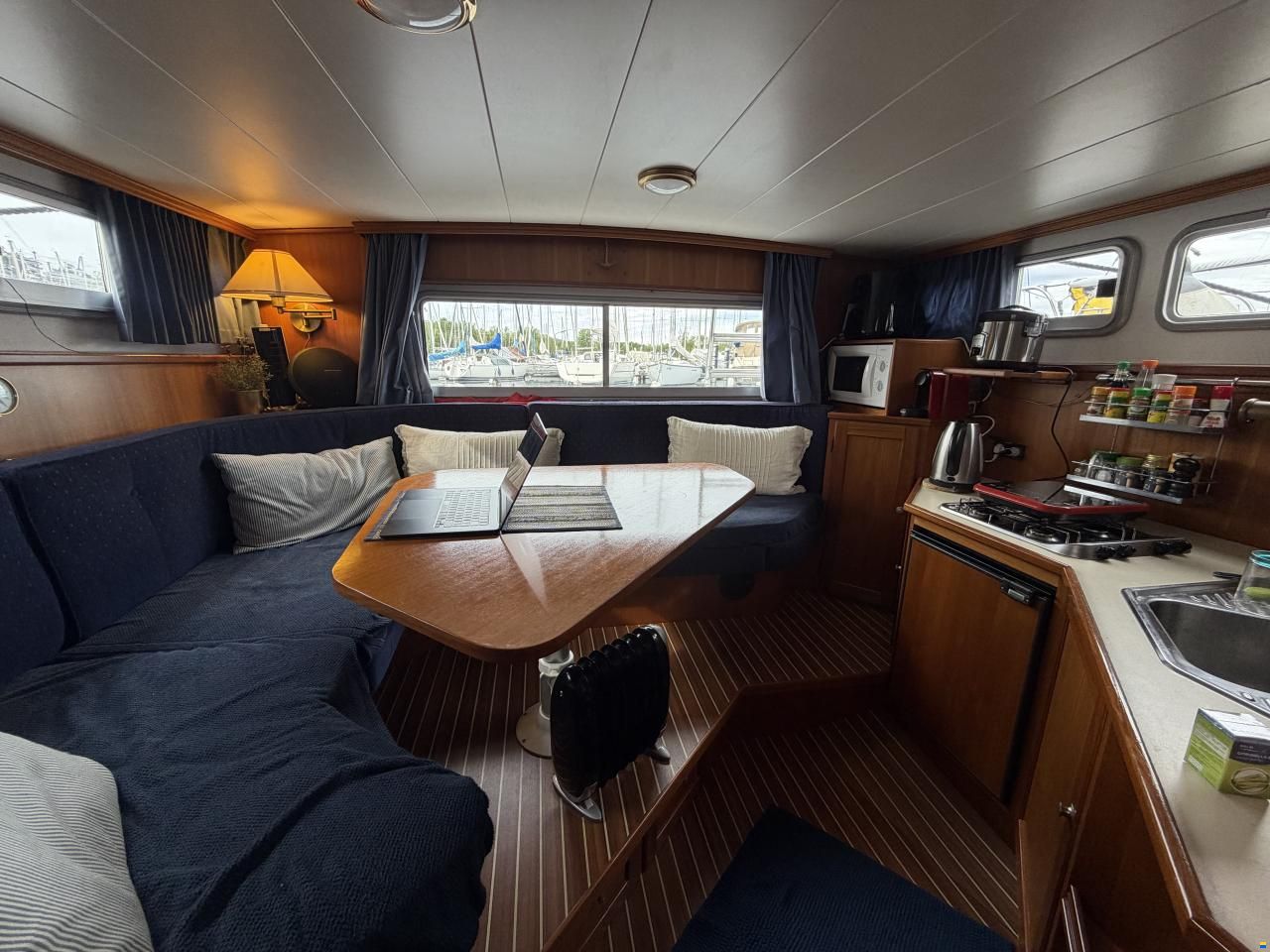 Pedro 37