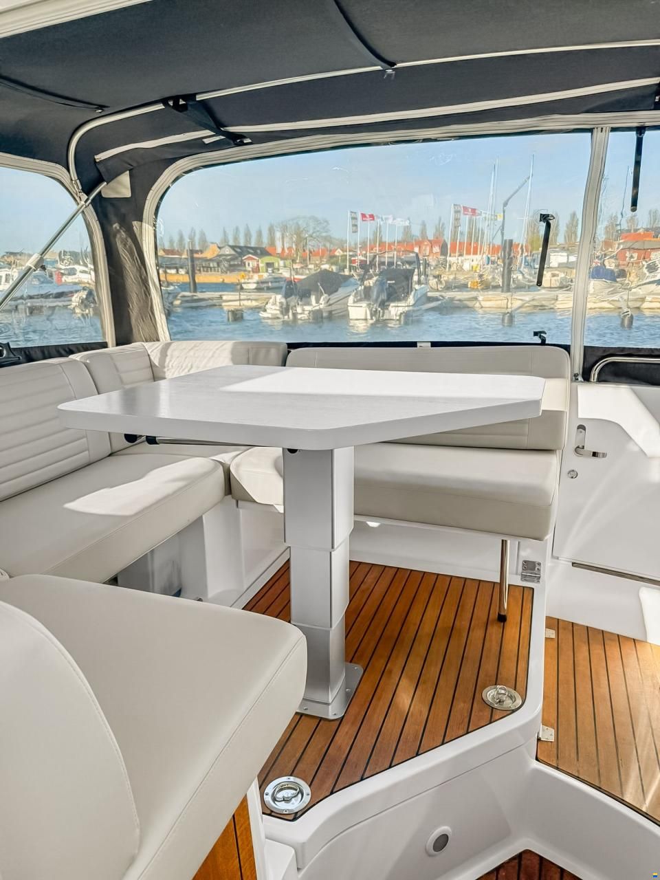 Aquador 28 HT