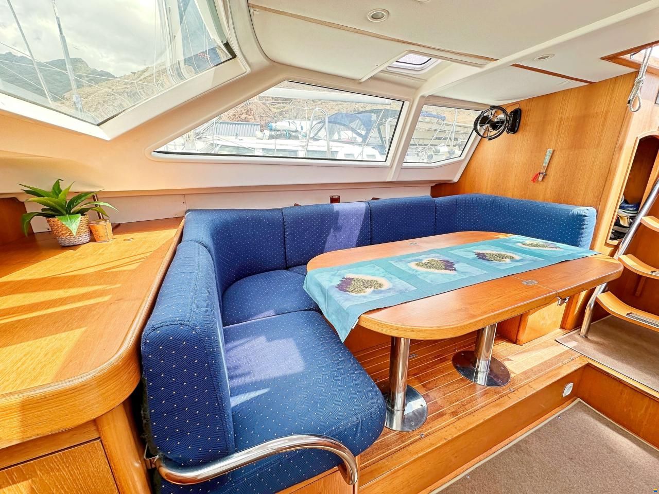 Wauquiez Pilot Saloon 40