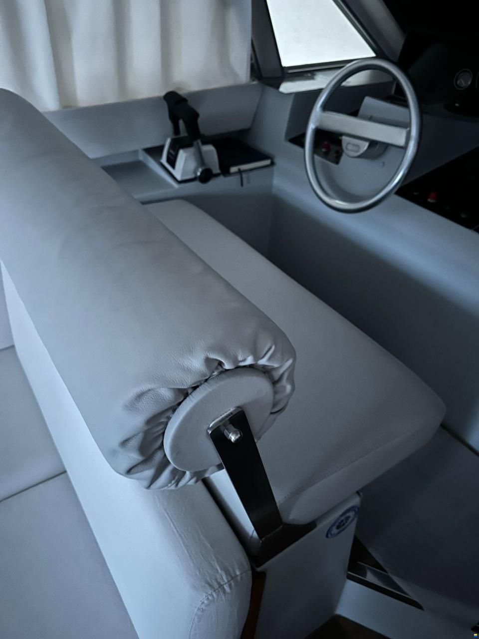 Azimut 35 Fly