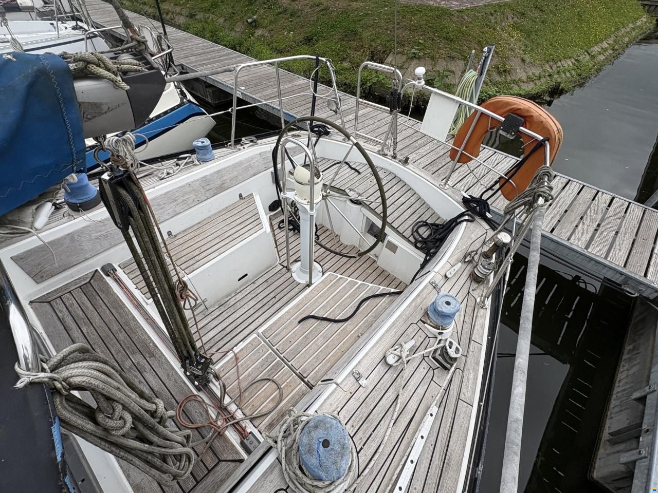 Dufour 4800