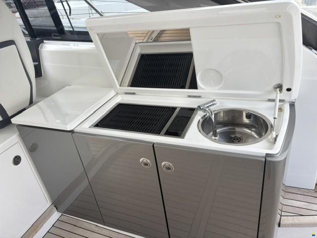 Princess V40
