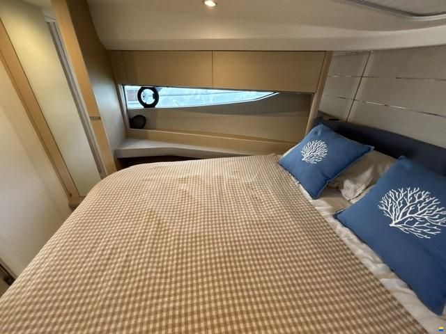 Princess V40