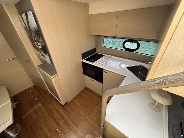 Princess V40