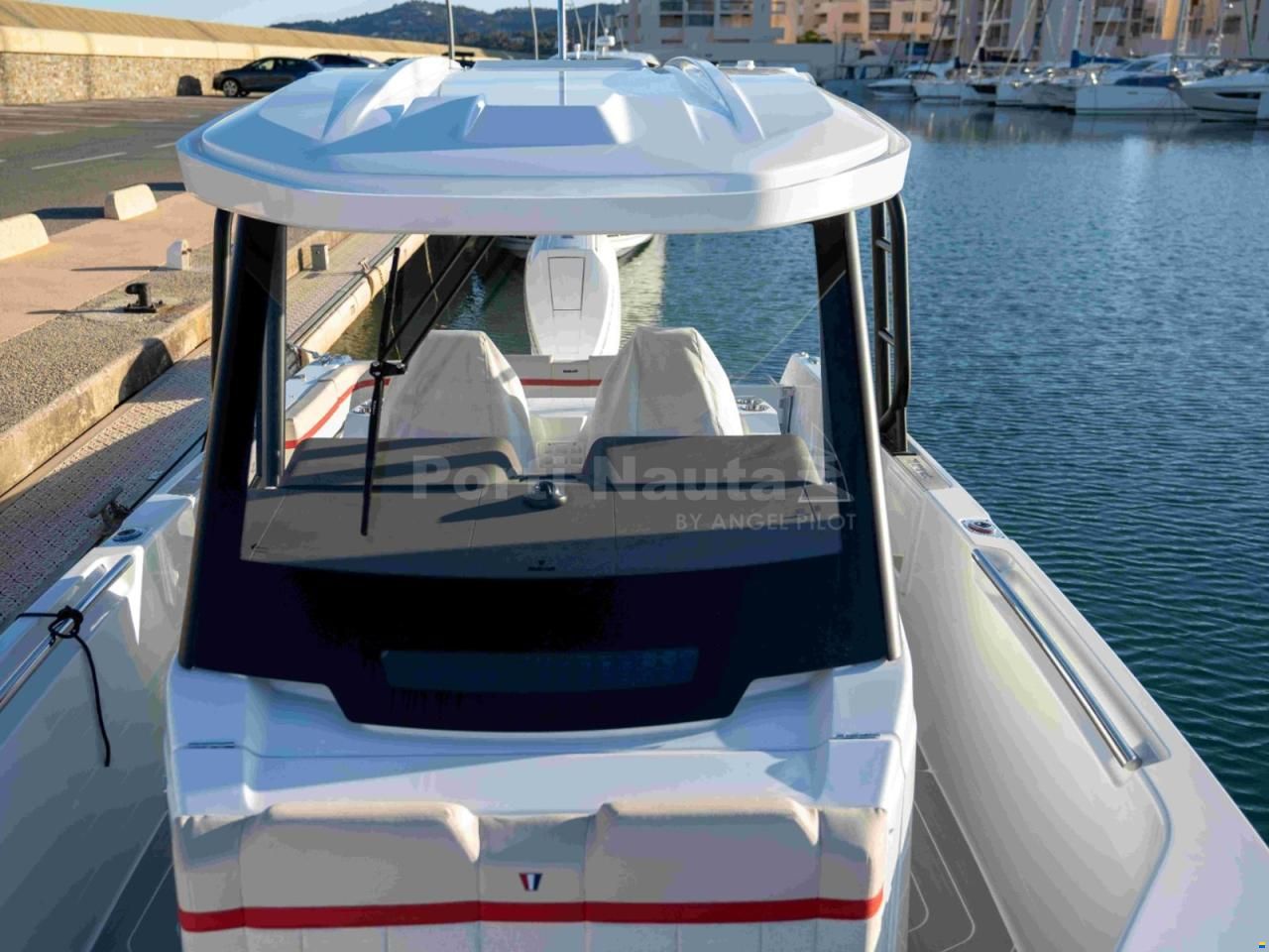 Wellcraft 28 T-Top