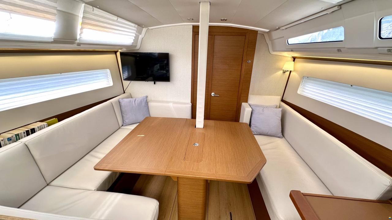 Jeanneau Sun Odyssée 380