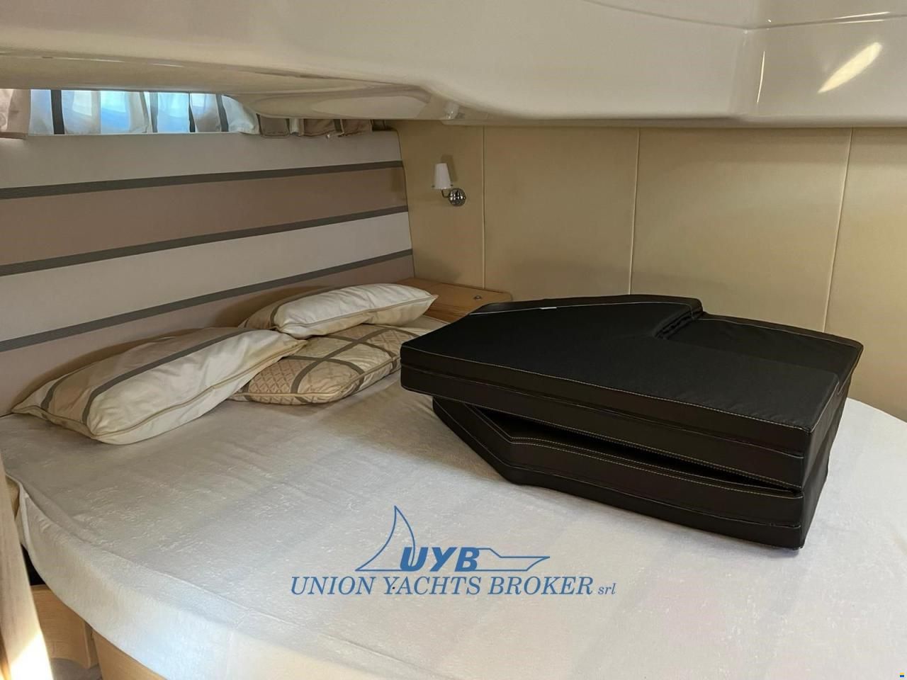 Cranchi MEDITERRANEE 43 HARD TOP