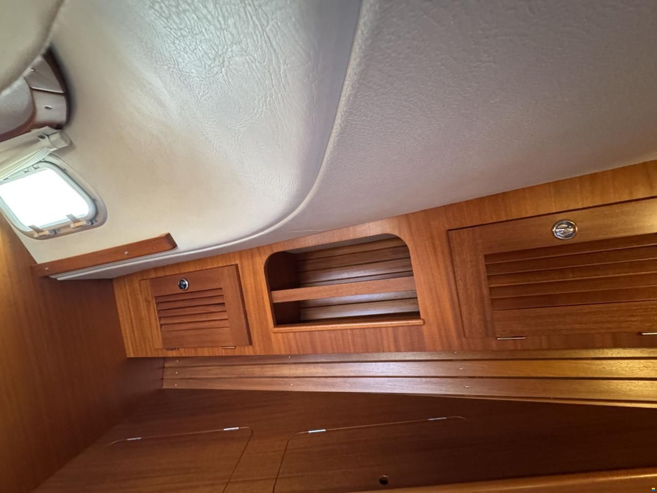 Hallberg-Rassy 46 &ndash; 2003 EU VAT paid.