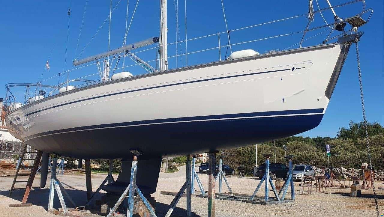 Bavaria 44