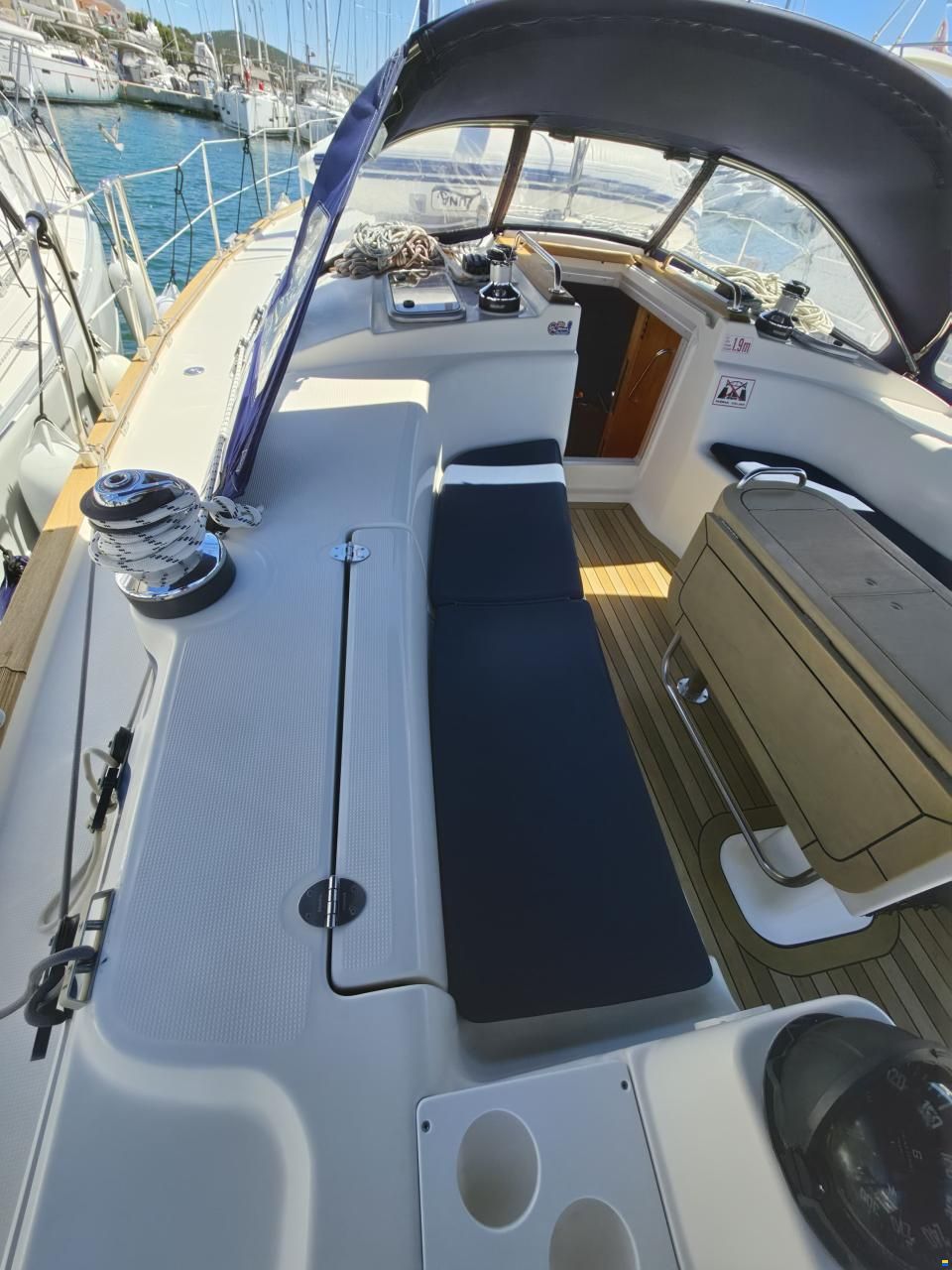 Bavaria 44