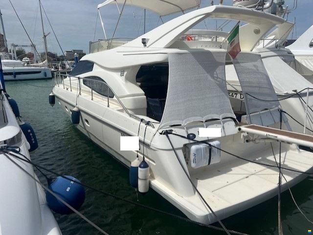 Ferretti 460
