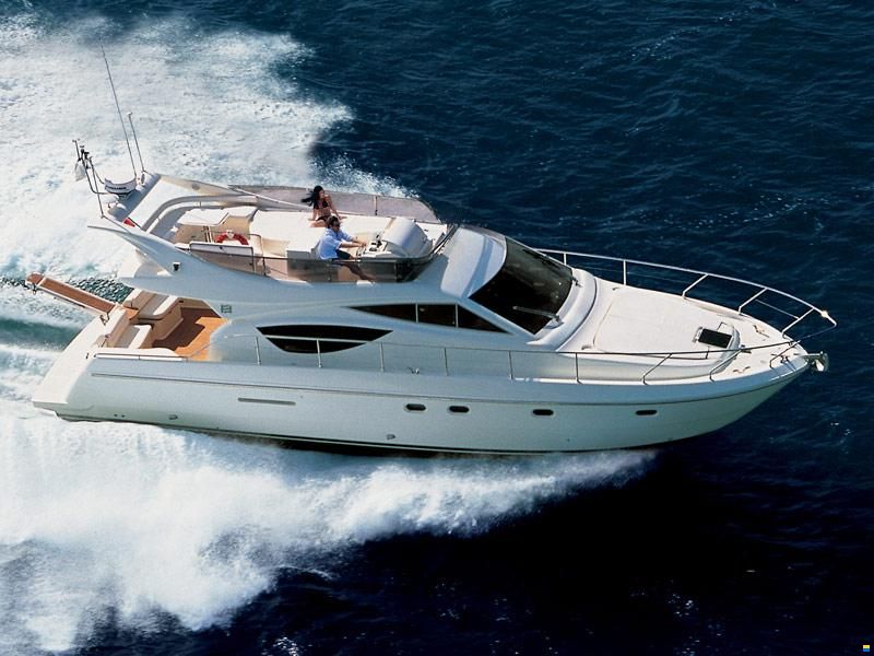 Ferretti 460