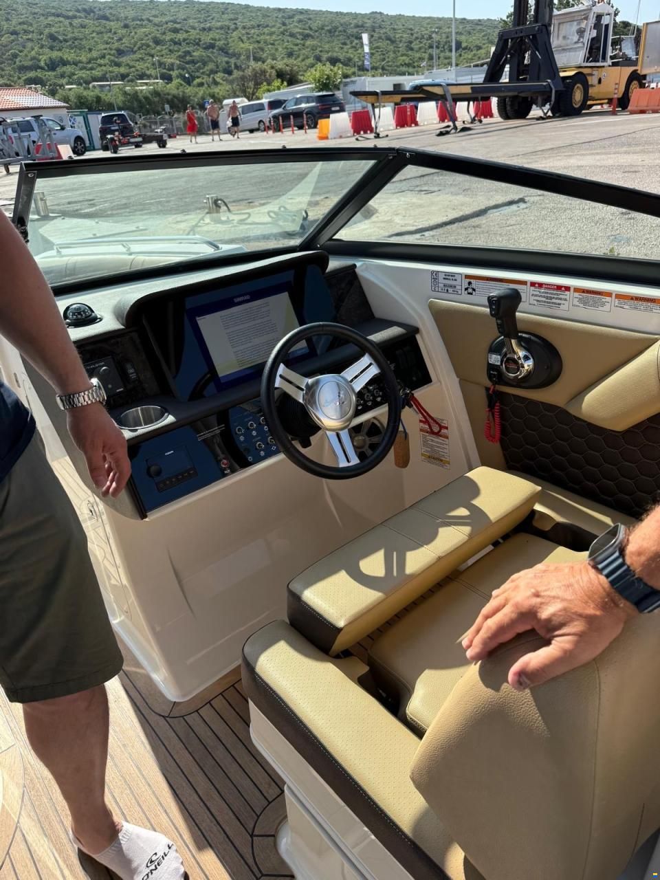 Sea Ray 270 SDX