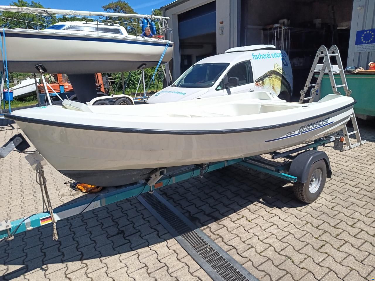 Quicksilver 360 R