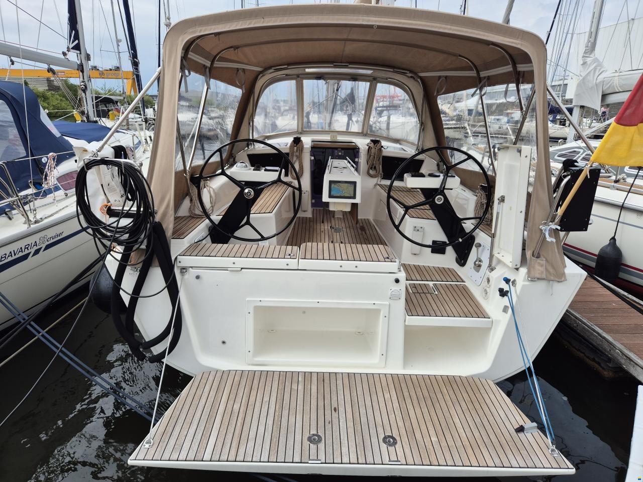Dufour Grand Large 360