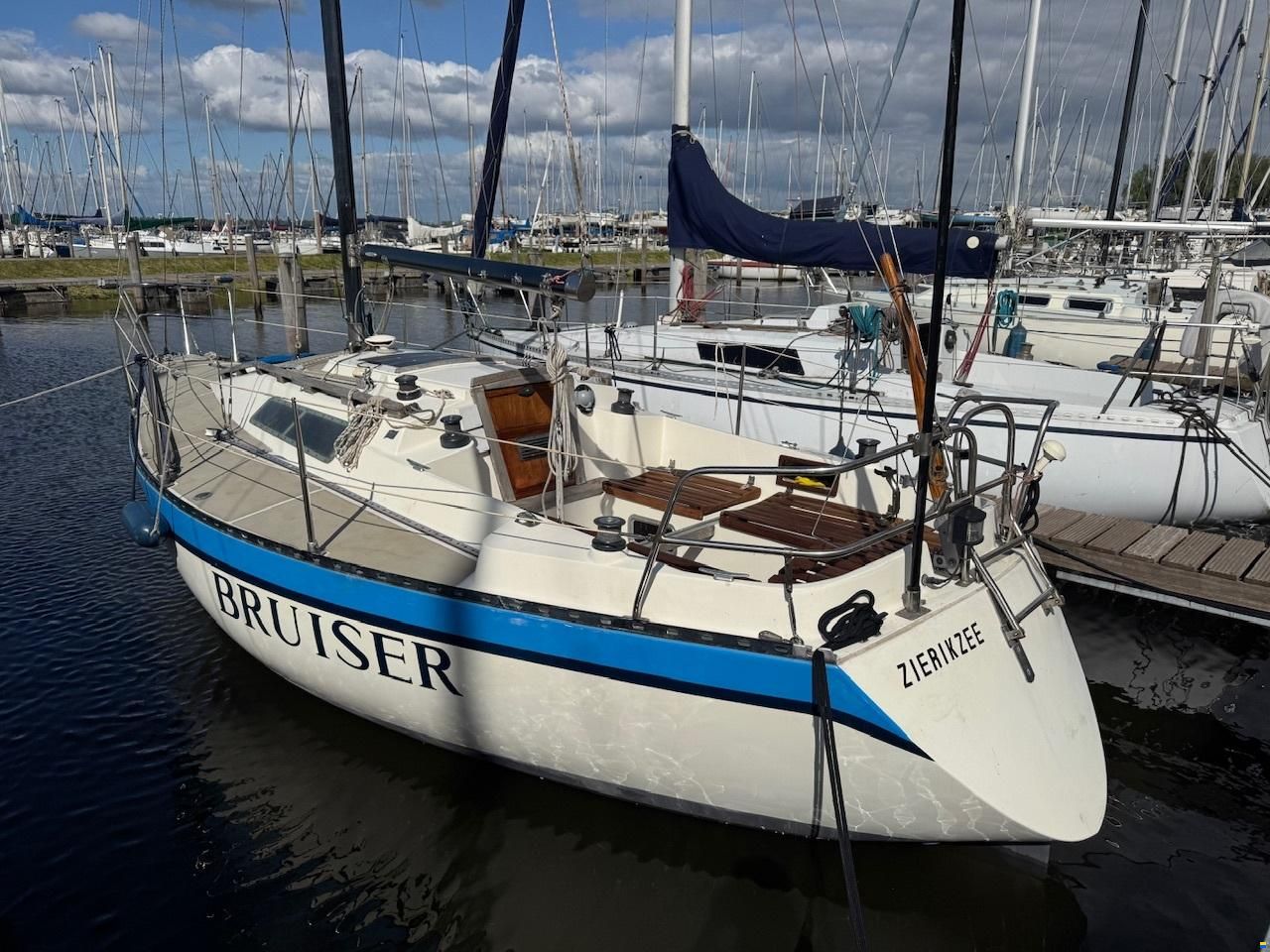 UFO 27