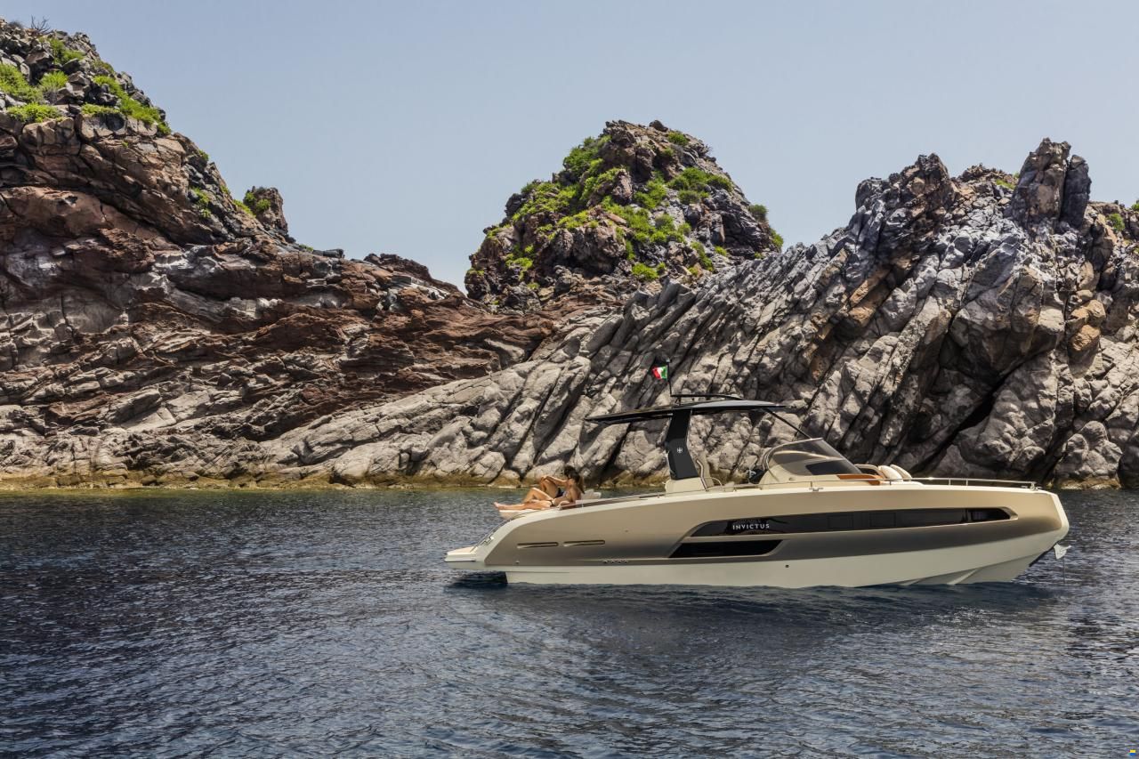 Invictus GT 320