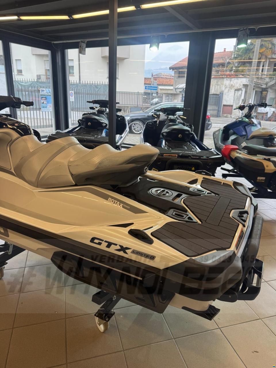 Sea-Doo GTX LIMITED 325 2025