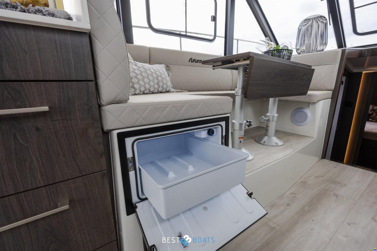 Cobra Futura 36 Premium Fly
