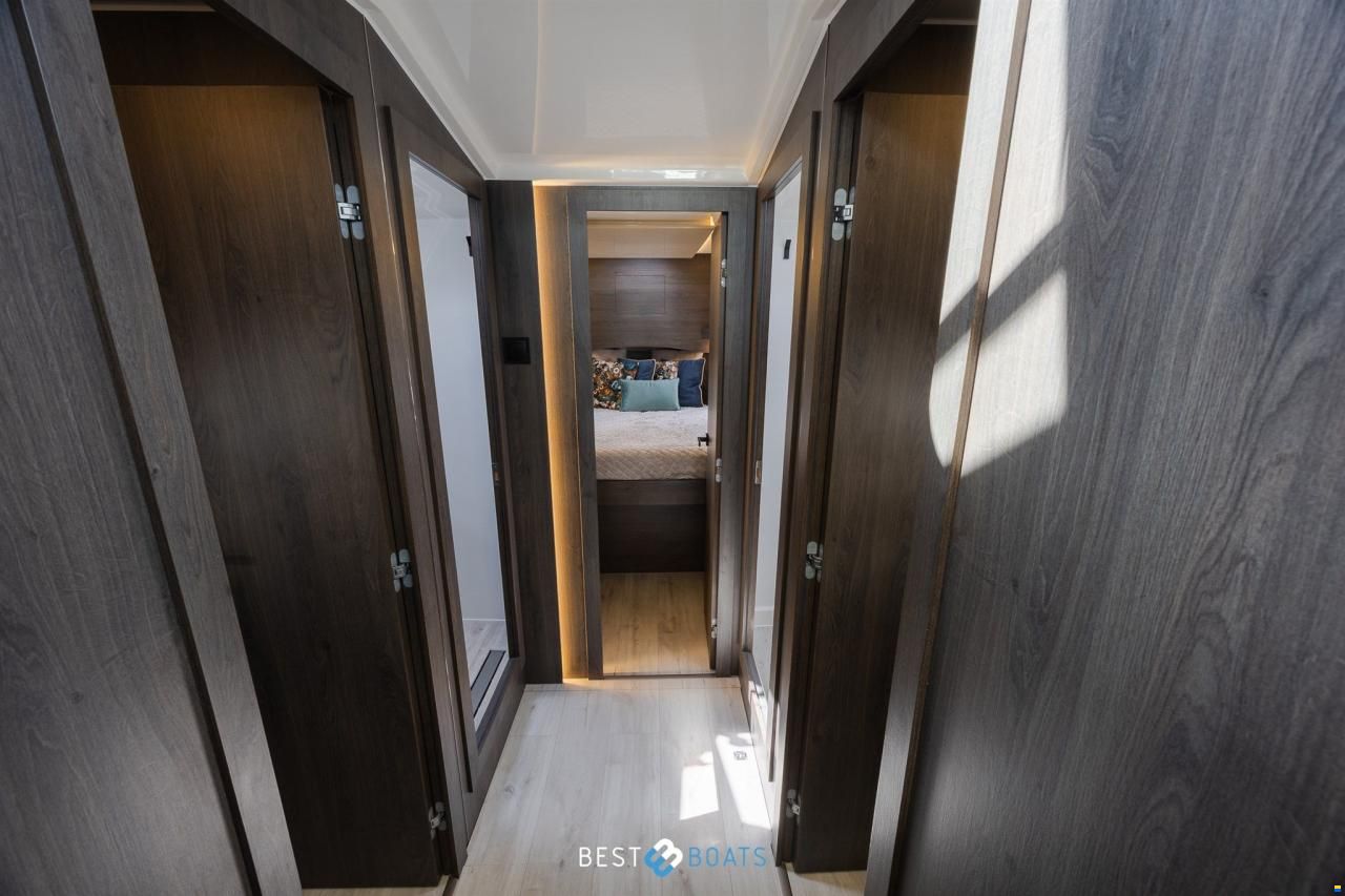 Cobra Futura 36 Premium Fly