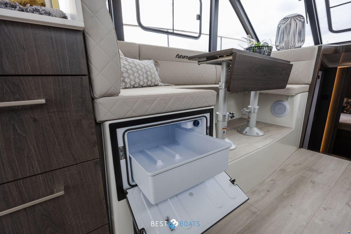 Cobra Futura 36 Premium Fly