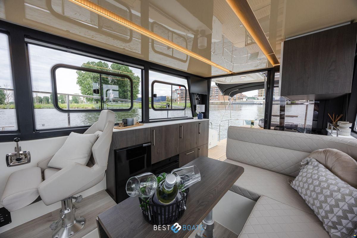 Cobra Futura 36 Premium Fly